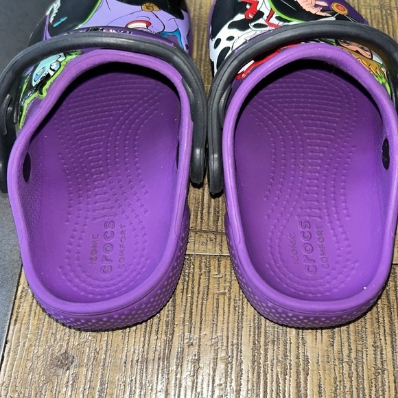 RARE Disney Villains Purple Crocs Clog Sandal size 9 - Picture 4 of 8